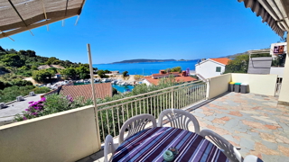 Casa indipendente a Okrug Donji/Čiovo in posizione eccezionale, seconda fila dal mare